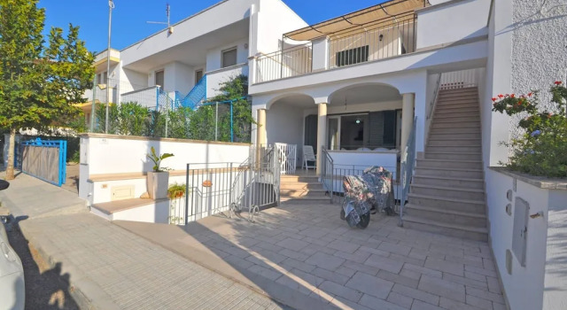 Вилла Villa DEL Mare 2 in Torre San Giovanni