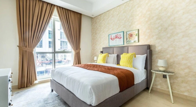 Sleek & Sophisticated 2BR With Study Within Downtown Dubai!, Забронировать Апартаменты/квартира Даунтаун Дубай , рядом с Дубайский аквариум