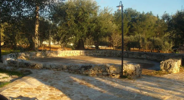 Коттедж Trullo Montetrecarlini