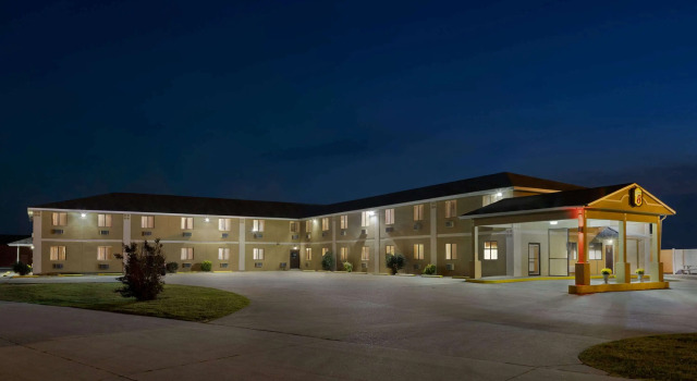 Super 8 by Wyndham Sikeston/Miner Area