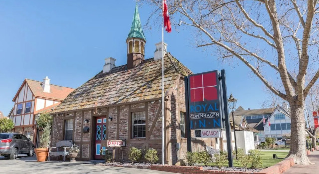 Royal Copenhagen Inn, Забронировать Мини-отель Солванг Santa Ynez Valley