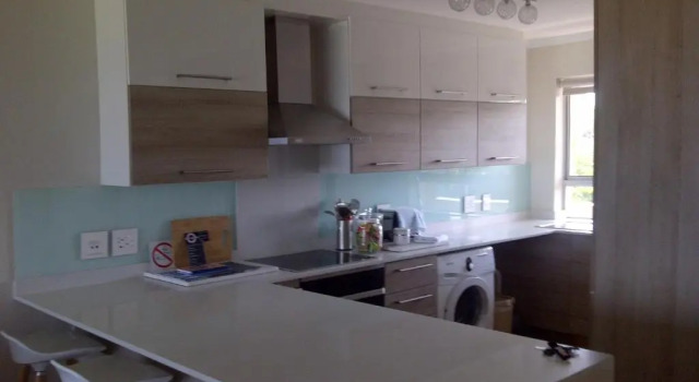 Апартаменты Beachfront Apartment at Seaspray in Blouberg