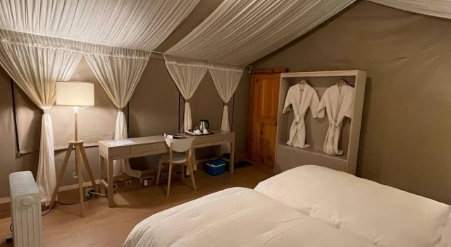 Deluxe Zimmer The Tiger Nest Camp