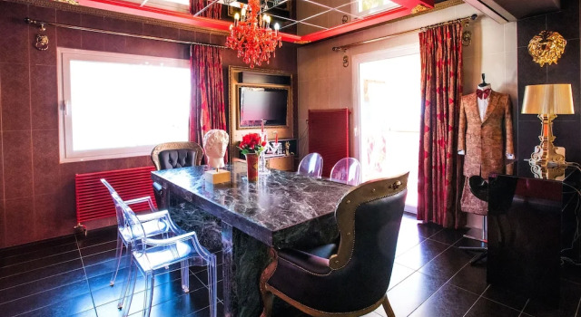 Люкс Executive с балконом LUXURY SUITES - parking , central suites