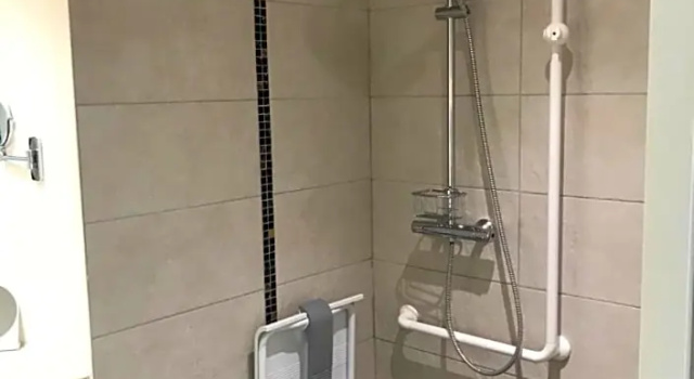 Двухместный семейный номер Standard Best Western Plus Hôtel Escapade Senlis