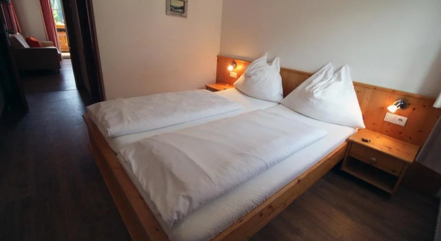 Apartements Richlegghof, Rezervovat Hotel Hotely v Filzmoos s parkováním, Parkování