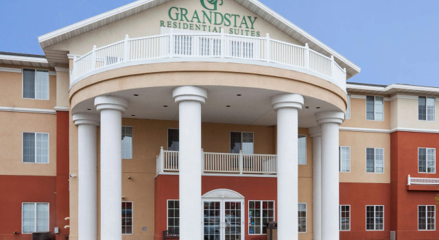 GrandStay Residential Suites Hotel, Varaa Hotelli St. Cloud Minnesota