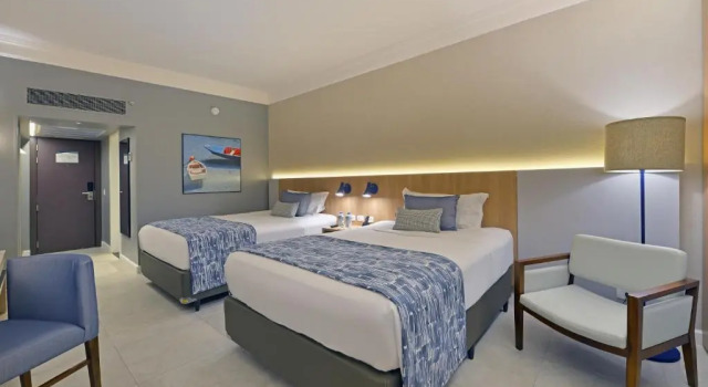 Четырёхместный номер Premium с видом на море Hotel Deville Prime Salvador