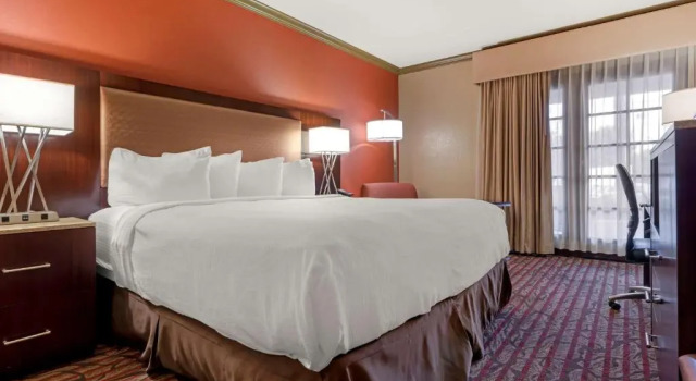 Номер Standard Best Western Plus Brookside Inn