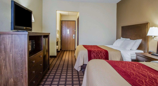 Четырёхместный номер Standard Quality Inn Perryville I-55