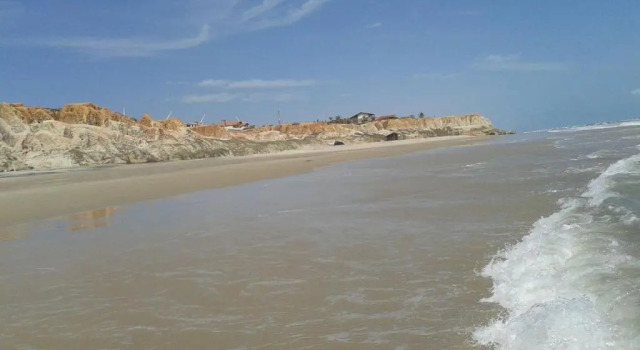 Casa duplex em frente ao mar, com 5 quartos., Забронировать Отель Бебериби Сеара
