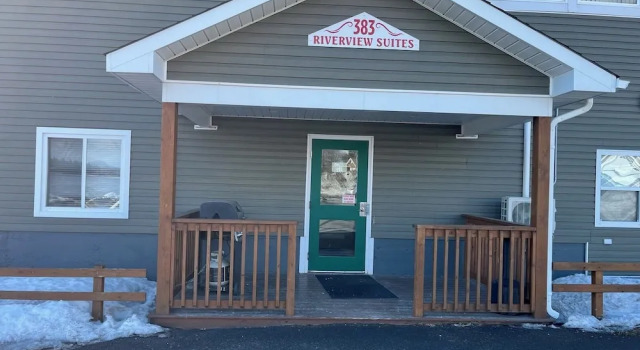 Riverview Suites