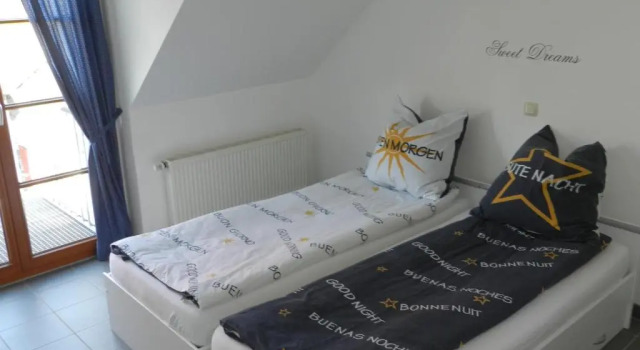 Ferienwohnung Holtenau, Забронировать Отель Киль Bay of Kiel, рядом с Schleusenanlage Kiel-Holtenau
