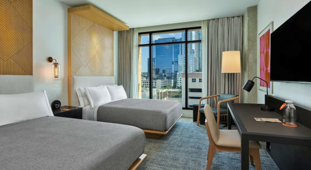 Четырёхместный номер Premium Canopy By Hilton Austin Downtown