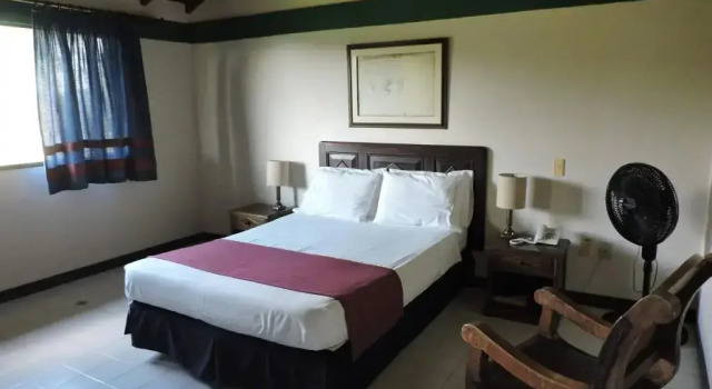 Hotel Acuarela, Rezervovat Hotel Hotely v Santander s parkováním, Parkování