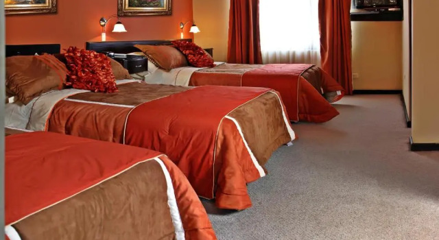 Standard Triple room Hosteria Duran