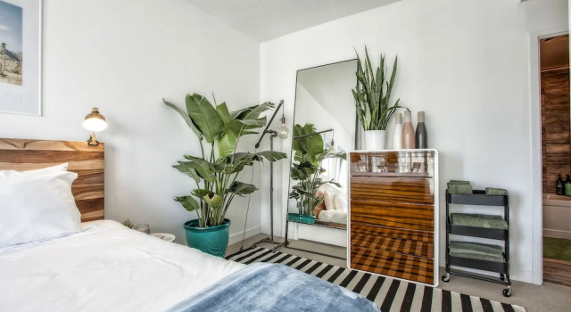 New Modern - DT King W Spacious 3BR, Varaa Hotelli Toronto 