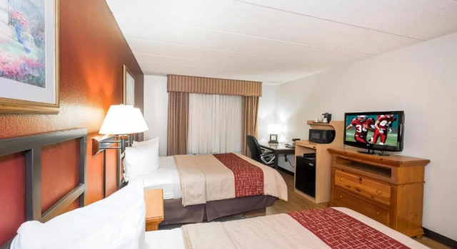 Четырёхместный номер Deluxe Red Roof Inn & Suites Stafford, VA - Quantico