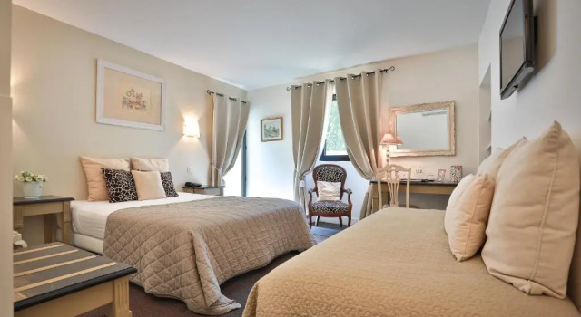 Номер Superior Logis Hôtel Restaurant du Parc