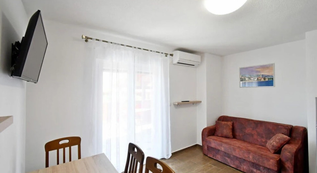 Nice Apartment in Banjol With 2 Bedrooms, Wifi and Outdoor Swimming Pool