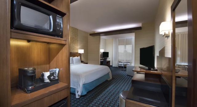 Двухместный люкс Fairfield Inn & Suites by Marriott Houston Pasadena