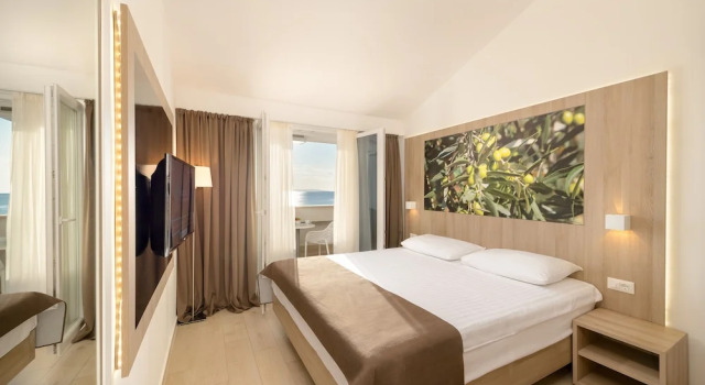 Семейный номер Standard с балконом и с видом на море Medora Auri Family Beach Resort