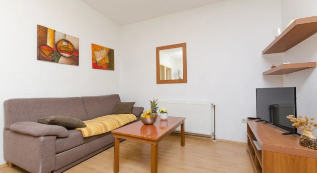 Apartment Lena