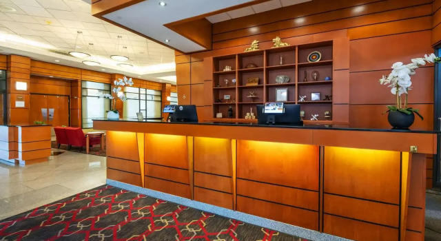 Grand Park Hotel Vancouver Airport, an Ascend Collection Hotel
