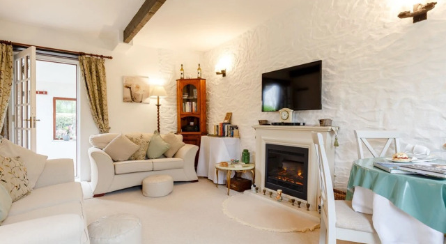 Poldark Cottage