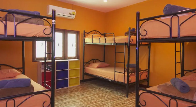 Кровать в общем номере Blessing Backpackers