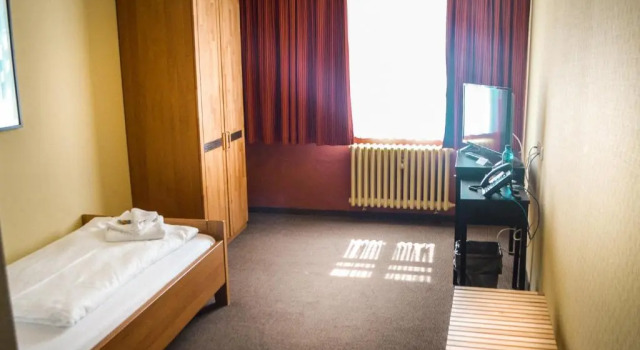Номер Standard Haus des Volkes - Das Bauhaushotel