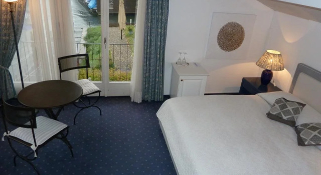 Strandhotel Schmerikon, Забронировать Отель Шмерикон Lake Zurich