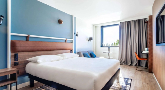 ibis Styles Castelnaudary, Rezervați Hotel Hoteluri în Canal du Midi cu parcare, Parcare