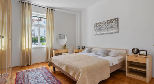 Marjan Retreat, Prenota Hotel Splitska 