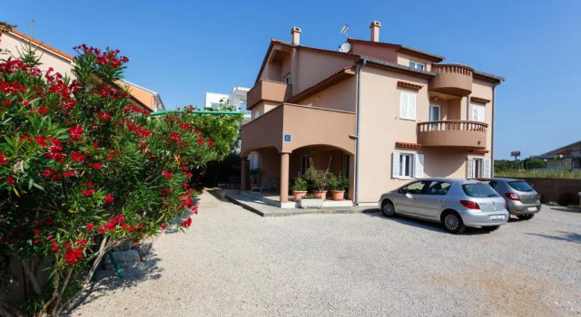 Апартаменты Apartments Zdravka