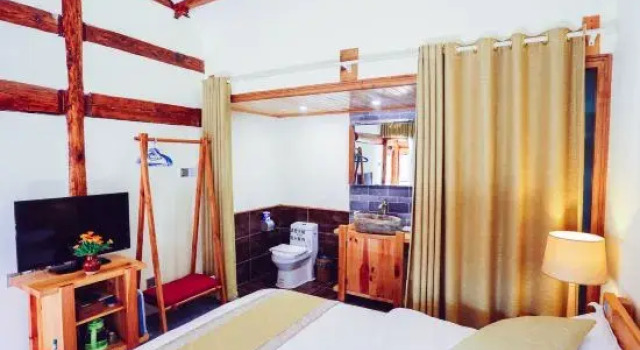 Люкс Comfort Dali Small House Meets Big House Inn (Dali Ancient Town Branch)