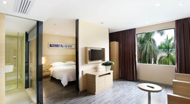 Люкс City Comfort Inn Foshan Jiaokou Bus