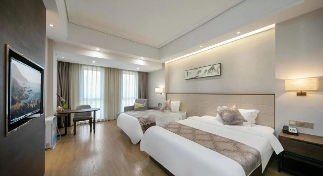 Manju Hotel (Zhujiajian Wharf, Putuo Airport)