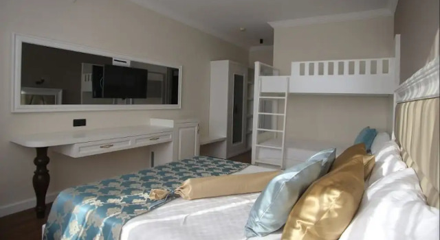 Трёхместный номер Standard с балконом Sea Star İslamic Butik Otel