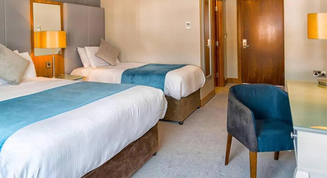 Семейный номер Standard Riverside Park Hotel