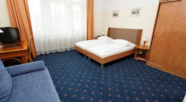 Трёхместный номер Hotel Europa City