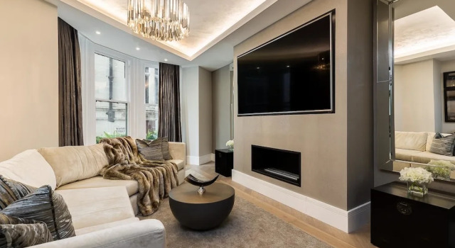 Incredible 6 Storey 4 bed Luxury House in St James, Забронировать Отель Отели Лондона 3 звезды, рядом с Памятник «Боудикка и ее дочери», 3*