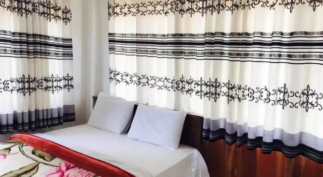 Yoho Grand Drive Guest House