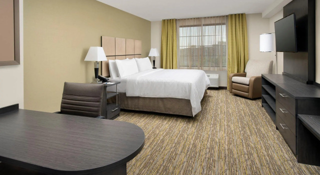 Двухместный люкс Candlewood Suites Alexandria West by IHG
