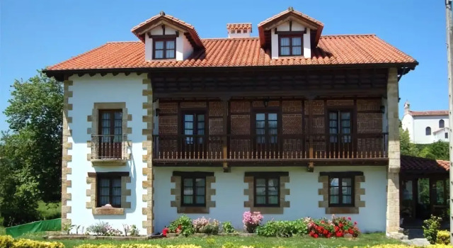 Posada La Estela Cántabra, Buchen Sie Hotel Hotels in Kantabrien mit Parkplatz, Parkplätze
