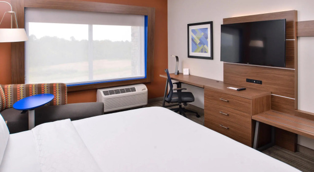 Номер Standard Holiday Inn Express & Suites Farmville by IHG