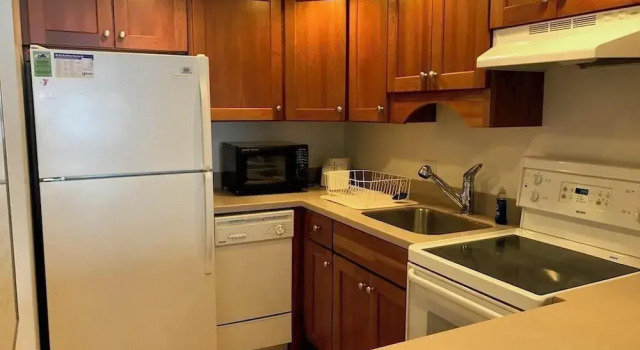 Номер Standard с балконом и с видом на сад Mariners Court 206