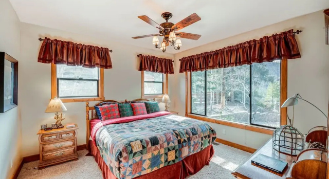 Pine Mountain Club Cabin w/ Private Deck & Views!, Réserver Hôtel Pine Mountain Club 