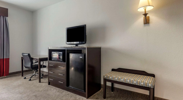 Четырёхместный номер Standard Comfort Inn & Suites Gatesville