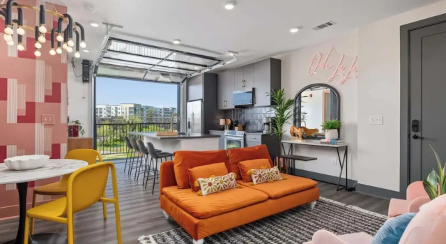The Penthouse - 3BR Rooftop - Downtown Nashville, Забронировать Апартаменты/квартира Апартаменты Нэшвилл, рядом с Парк Cumberland, Апартаменты/квартира